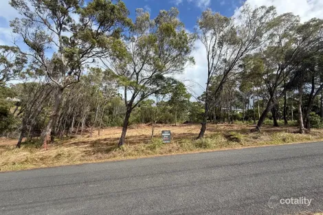 10 Cluan St, Macleay Island, QLD 4184