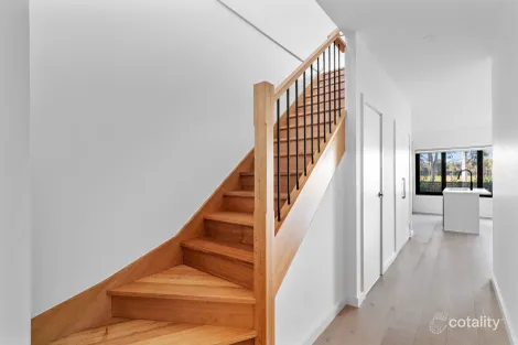 Property photo of 5/12 Painted Hills Road Doreen VIC 3754