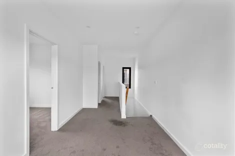 Property photo of 5/12 Painted Hills Road Doreen VIC 3754