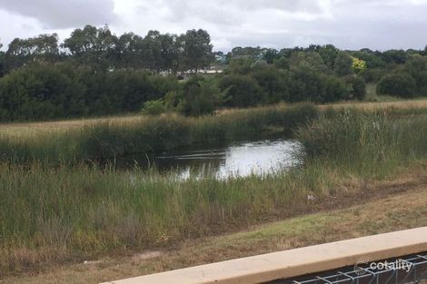 Property photo of 19 Isla Circuit Narre Warren South VIC 3805