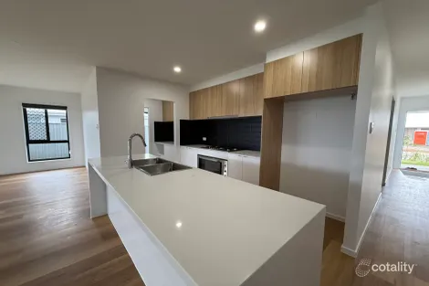 Property photo of 10 Oregano Place Bargara QLD 4670