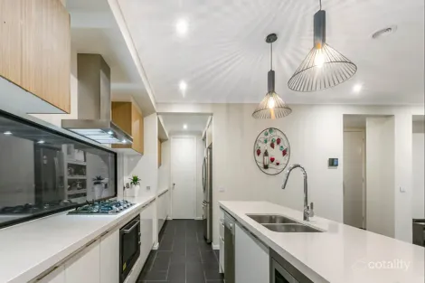 Property photo of 27 Kenneth Road Pakenham VIC 3810