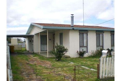 39 Molyneaux St, Warracknabeal, VIC 3393