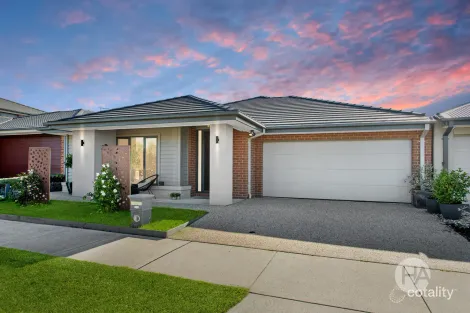 Property photo of 20 Firecrest Way Cranbourne South VIC 3977