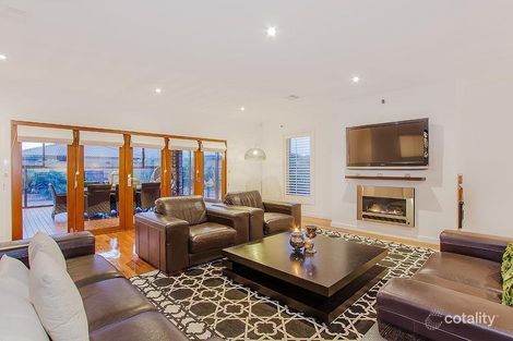Property photo of 4 Bond Street Taylors Hill VIC 3037
