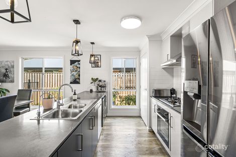 Property photo of 8 Crooke Street Highfields QLD 4352