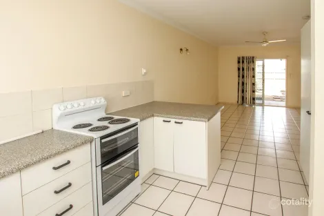 Property photo of 2/364 McCoombe Street Mooroobool QLD 4870