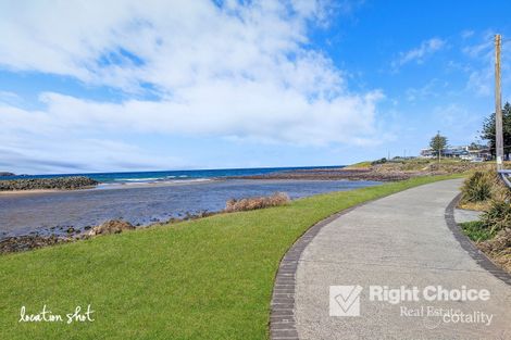 Property photo of 2/7 Little Lake Crescent Warilla NSW 2528