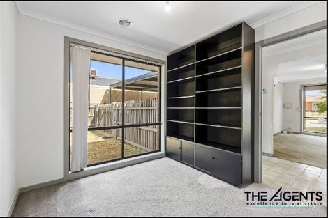 Property photo of 3 Flemington Crescent Werribee VIC 3030