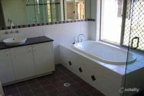 Property photo of 3 Oltrarno Place Bridgeman Downs QLD 4035