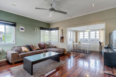 4 Thirteenth Ave, Kedron, QLD 4031