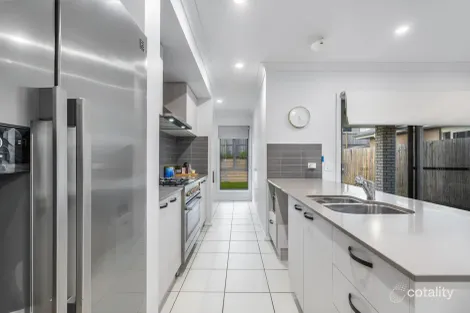 Property photo of 6 Stellar Street Flagstone QLD 4280