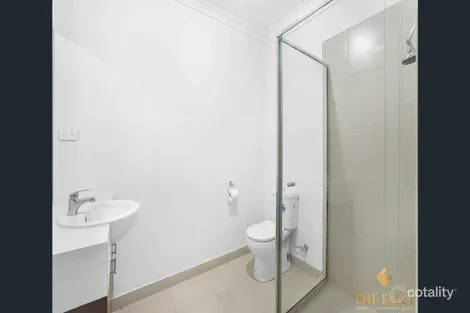 Property photo of 48 Riland Boulevard Tarneit VIC 3029