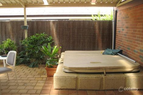 Property photo of 5 Kotisina Gardens Lake Coogee WA 6166