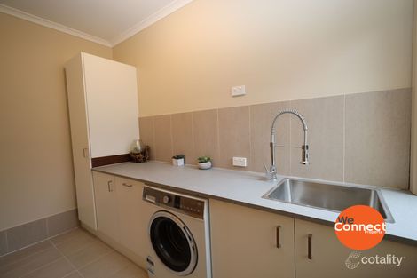 2 Seaman Ct, Mclaren Vale, SA 5171