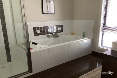 Property photo of 101 Alfredton Drive Alfredton VIC 3350