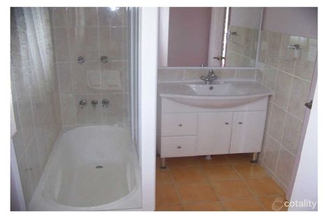 Property photo of 23 Hamilton Parade Macleay Island QLD 4184