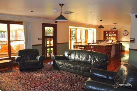 Property photo of 5 Nuthall Crescent Young NSW 2594