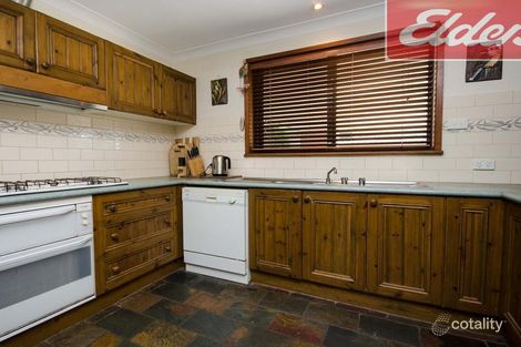 Property photo of 48 Waratah Way Wodonga VIC 3690