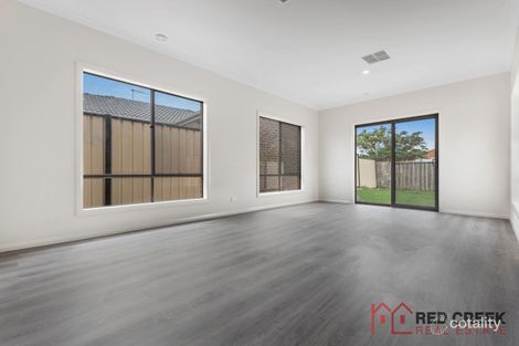 Property photo of 2/10 Marlo Drive Harkness VIC 3337