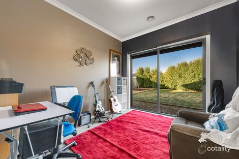 Property photo of 25 Ballam Way Doreen VIC 3754