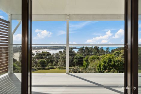 Property photo of 27 Headland Road Arrawarra Headland NSW 2456