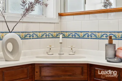 Property photo of 92 McKell Avenue Sunbury VIC 3429