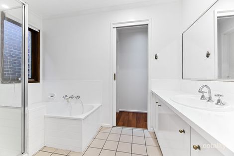 Property photo of 46 Warrawong Drive Berwick VIC 3806