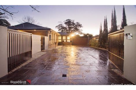 Property photo of 5 Gary Court Croydon VIC 3136