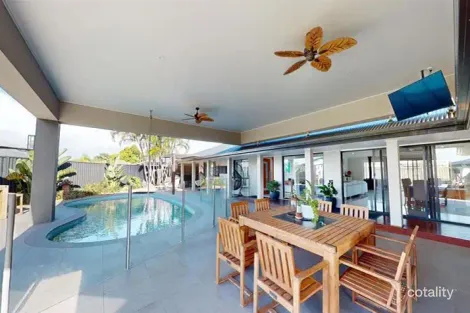 4 Birch Ct, Palm Beach, QLD 4221