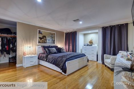 Property photo of 27 Figtree Avenue Lake Coogee WA 6166