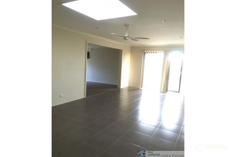 Property photo of 8 David Collins Drive Endeavour Hills VIC 3802