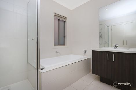 Property photo of 42 Bilby Street Craigieburn VIC 3064