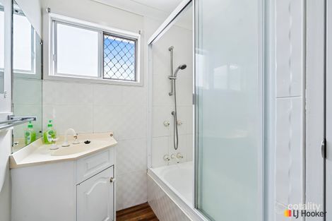 Property photo of 23 Maxwell Street Norman Gardens QLD 4701