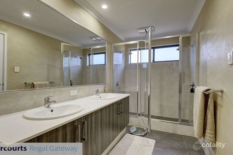 Property photo of 27 Figtree Avenue Lake Coogee WA 6166