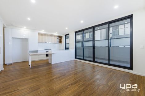 110/11 Commercial Rd, Caroline Springs, VIC 3023