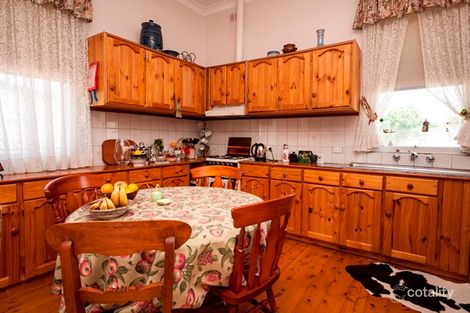 Property photo of 467 Griffith Road Lavington NSW 2641