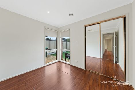 Property photo of 14 Granite Way Delahey VIC 3037