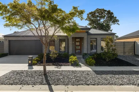 Property photo of 7 Erlandsen Circuit Wodonga VIC 3690