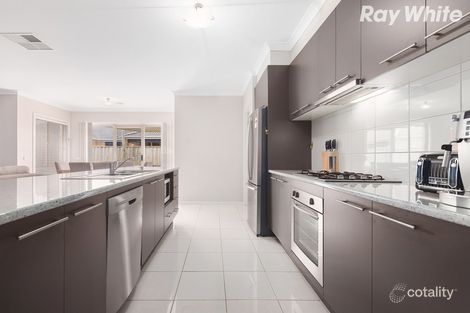 Property photo of 2 Ramona Way Pakenham VIC 3810
