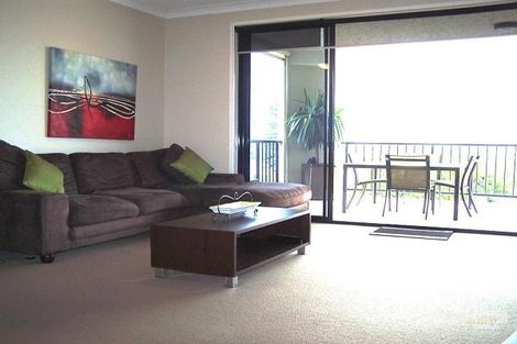 8/3 Rock St, Scarborough, QLD 4020