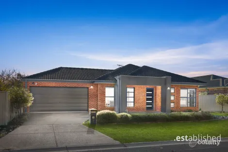 Property photo of 2 Balfour Close Point Cook VIC 3030