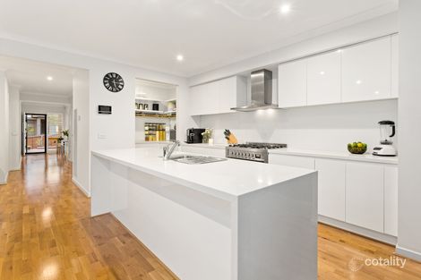 Property photo of 10 Kingbird Crescent Doreen VIC 3754