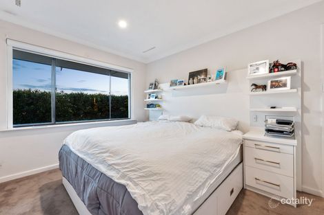 19 Sporing Way, Hillarys, WA 6025