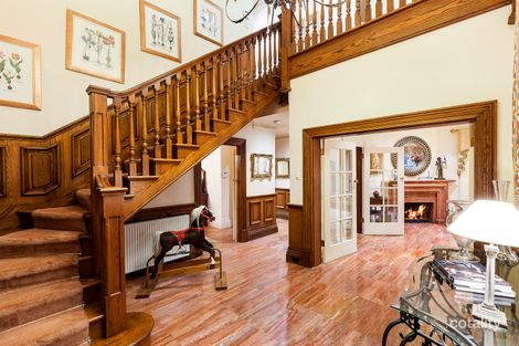 Property photo of 2 Seacombe Grove Brighton VIC 3186