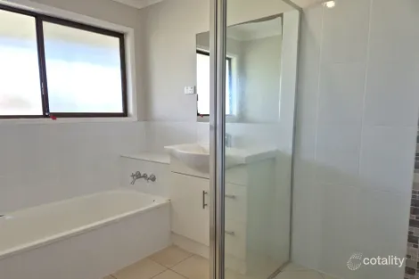 Property photo of 15 Central Avenue Thabeban QLD 4670