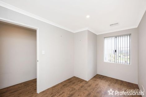 Property photo of 5 Isla Place Piara Waters WA 6112