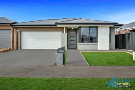 78 Castlecrag Way, Strathtulloh, VIC 3338