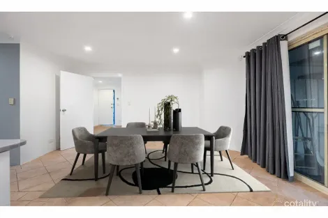 Property photo of 38 Whitebread Way Leda WA 6170