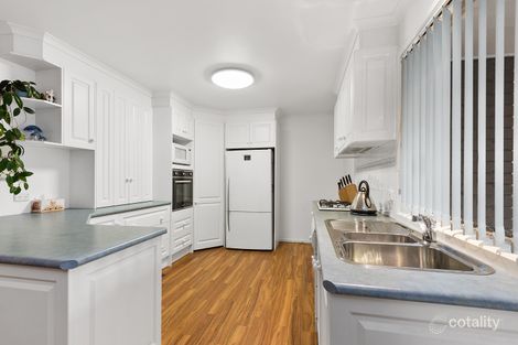 Property photo of 28 Chalcot Drive Endeavour Hills VIC 3802